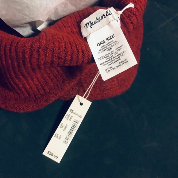 New Madewell Kent Coziest Yarn Beanie - Picture 4 of 5